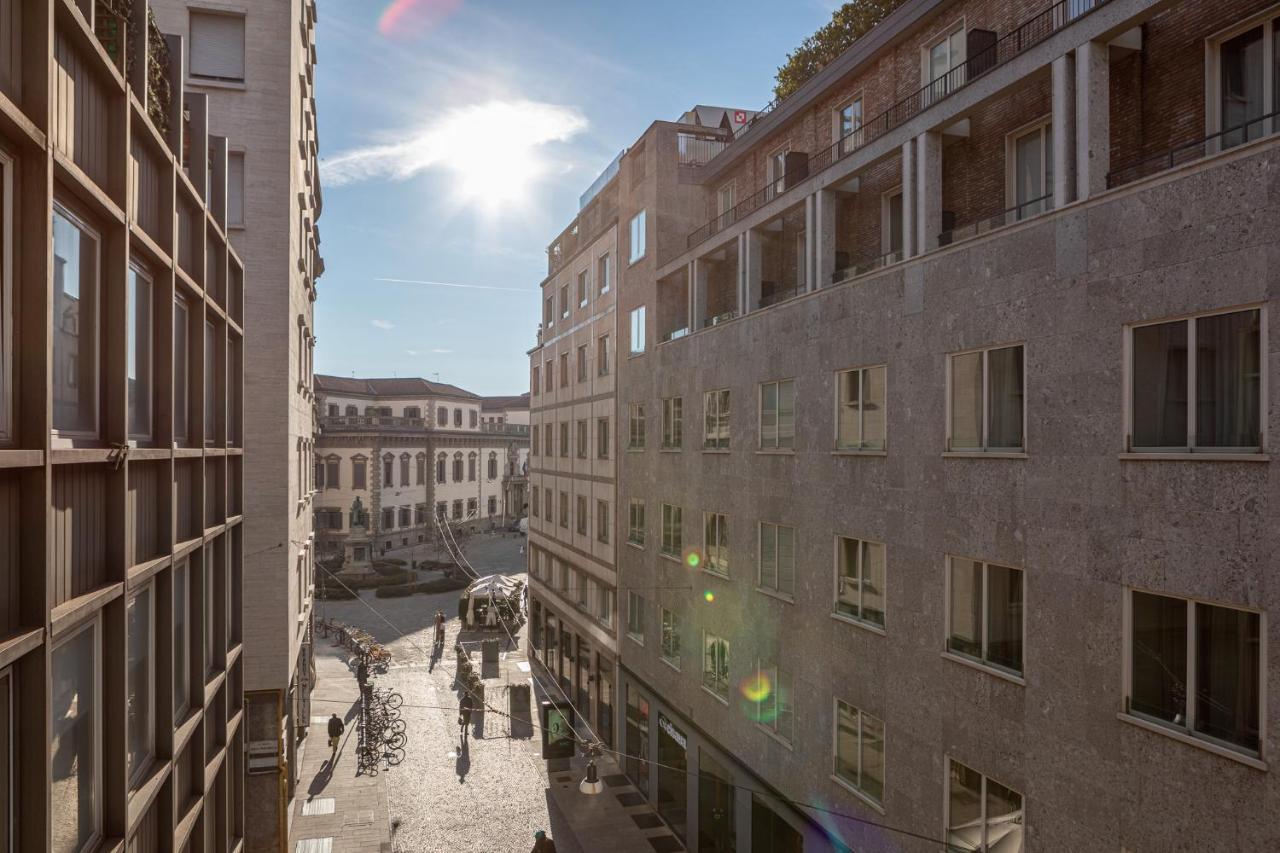 Beplace Apartments In Duomo Milán Exterior foto